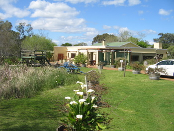 Wynhuis Restaurant, Bloemendal Wine Estate