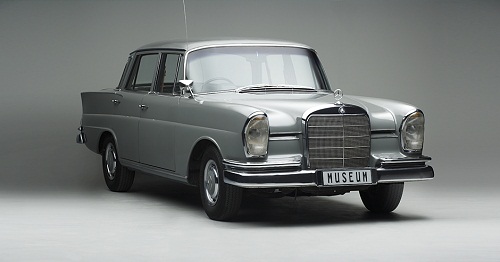 Franschhoek Motor Museum - 1964 MERCEDES-BENZ 230S AUTO SEDAN