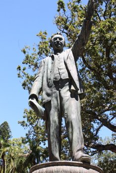 Cecil John Rhodes, Cape Town Statues